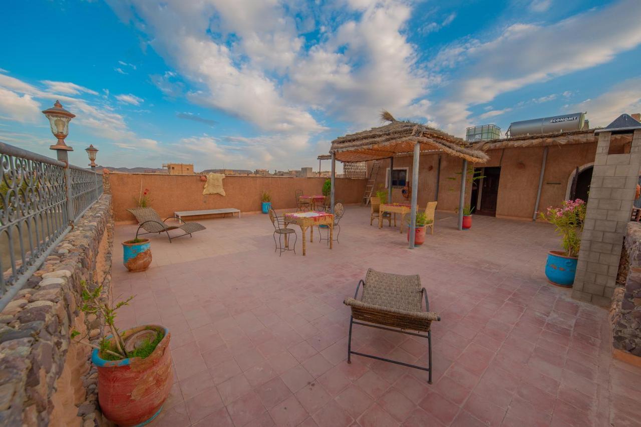 Dar nadia bendriss Hotel Tajda Bagian luar foto